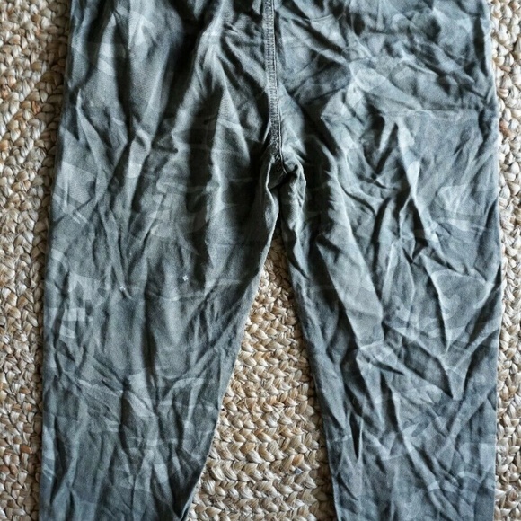 Current/Elliott Camouflage Green Pants Size Small - Picture 5 of 8